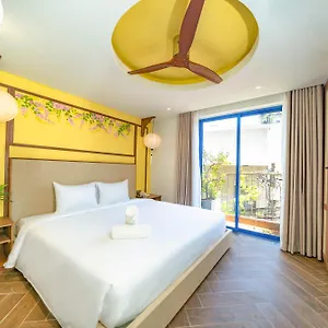 https://sujet.hotelsofhoian.com